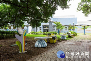 美感體驗從運動生活培養起　中市北區國民運動中心裝置藝術展活力