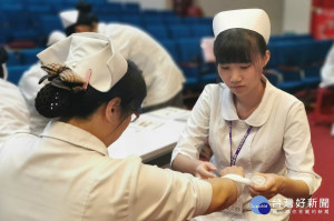 臺北醫院4日、5日舉辦兩日的「南丁格爾體驗營」活動
