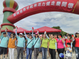 為讓民眾了解稅政及稅制，北區國稅局舉辦統一發票推行及「雲端發票E起來 活力健走樂開懷」租稅宣導活動。

