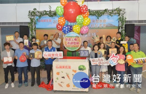 雲林良品在台北國際食品展獲得7千多萬的訂單，縣府再接再厲，將帶領業者參加「台灣美食展」，企盼續創佳績。（記者陳昭宗拍攝）