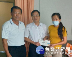 雲林地檢署檢察長郭永發等人前往慰問受傷的陳姓警員及家屬，重申地檢署全力捍衛警察依法執行公權力之決心。