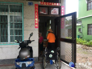 東港警熱心服務　助殘疾人士平安返家