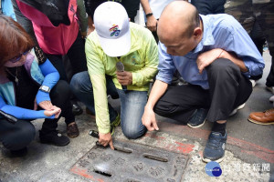 高雄市長韓國瑜前往前鎮區，視察整體環境及防疫情形。