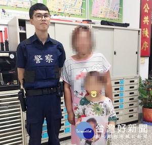 女童於廟會走失，家屬求神後報警，北港警方10分鐘隨即尋獲，民眾除感謝神恩亦肯定警方熱心協助。（記者陳昭宗拍攝）