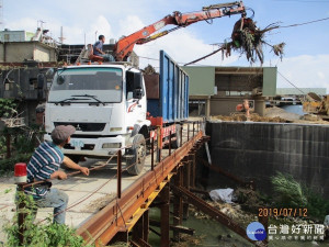 維護河川環境　苗縣推動河面清淨計畫（圖／苗栗縣政府提供）