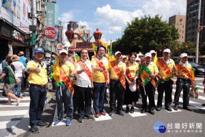 雞籠中元祭迎斗燈遶境遊行　林右昌祈求國泰民安