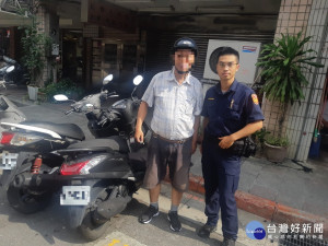 銀行換錢車遭竊？　熱心警聯手尋回愛車