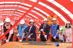 伸港濱二路工程開工動土。圖／記者鄧富珍攝