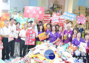 雲林家扶感謝二林天人宮捐贈五車物資與25萬元幸福助學金，讓家扶的受助家庭與孩子感受到滿滿的溫暖。