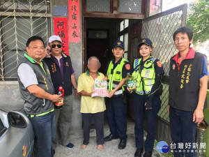 屏東警分局結合民間力量　關懷弱勢慰問送愛心