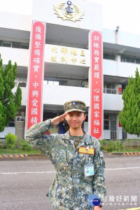 台灣世界展望會自立童擔任軍職休假回饋做志工 鼓勵受助兒童不因家境而看輕自己只要努力就有轉機