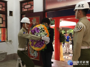 台東秋祭革命先烈暨陣亡將士典禮　饒慶鈴向先烈們致敬