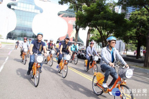 響應922國際無車日 逾500人騎鐵馬上路