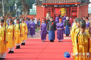 紀念孔子2569年誕辰　屏縣遵循古禮祭祀