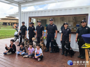 為確保桃園農博圓滿成功，新北市政府警察局支援偵爆犬及警衛犬，確保場館安檢滴水不漏。