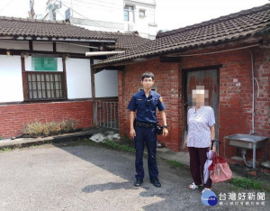 老奶奶忘記回家路　暖警細心助返家