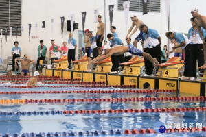 男子組游泳4x100公尺混合式接力決賽-台中