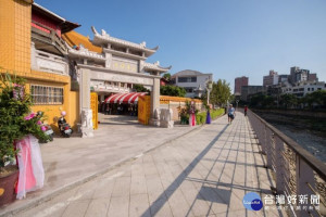 永平寺緊鄰老街溪

