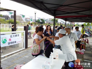 毛孩健康不能等　中市12月狂犬疫苗及晶片巡迴注射開跑