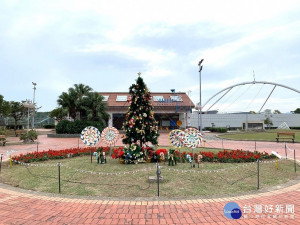 迪化污水處理廠附設休閒運動公園迎接聖誕節（圖／北市衛工處提供）