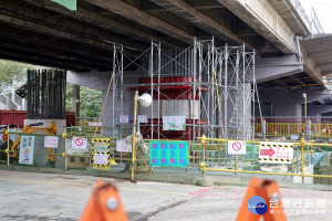 配合嘉義市鐵路高架臨時軌東移 博愛陸橋局部改建在即