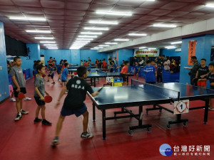 乒乓球錦標賽台中登場　200小小桌球好手切磋球技