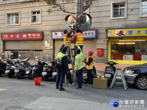 警察機關在春節期間，透過各項勤務作為，防制道路交通事故，讓民眾安心過好年。