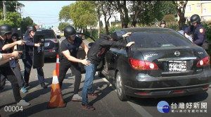 嘉義縣水上警分局實施金融機構防搶攔截圍捕演練／嘉義縣警局提供