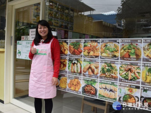 勞動部創業貸款助阮寶瑛成功創業經營素食餐館，傳承來自越南廚師世家的好手藝。