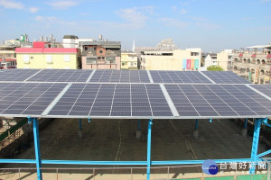 屏東首座太陽光電風雨球場　預計3月完工（圖／屏東縣政府提供）