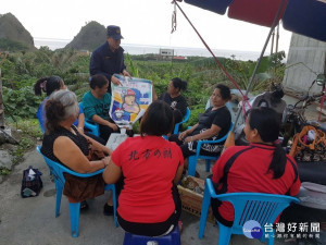 防制交通事故　台東警加強離島地區交通宣導（圖／臺東縣警察局臺東分局）