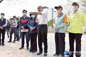 防疫超前部署　韓國瑜與民眾攜手防治登革熱