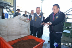 徐耀昌視察肉品市場生物處理機　讚許落實防疫保障食安