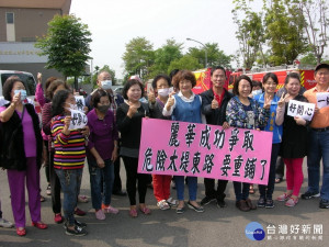 太平區太堤東路路面將重鋪。林重鎣攝