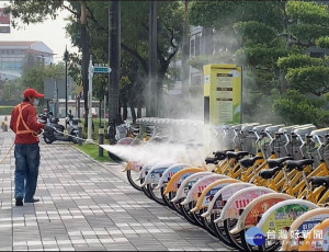 屏縣防疫消毒大隊全面持續消毒　防疫工作滴水不漏（圖／屏東縣政府）