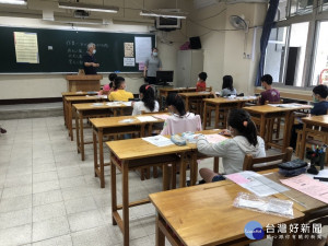 新北市109學年度國中學術資優鑑定複選評量2日於中山國中等15所協辦學校隆重登場