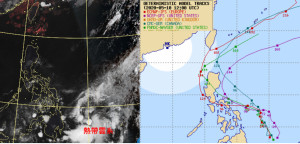 今(11日)晨5時雲圖顯示，在菲律賓東方海面的低壓雲系正在發展中(左圖)。最新各國模式模擬顯示，其未來路徑也相當分歧，有在菲律賓東方海面即向北迴轉的，亦有先進入南海再向北迴轉的(右圖)。(右圖擷自Multi-Agency TC Forecast)（圖／翻攝「三立準氣象· 老大洩天機」）