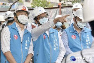 韓國瑜視察輕軌進度　大南環路段預計年底完工通車