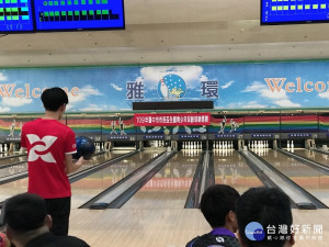 台中市長盃青少年保齡球錦標賽開打　首增「國小觀摩組」
