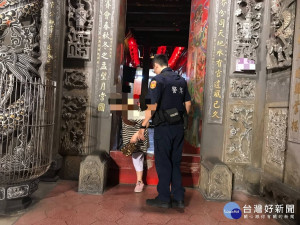 老婦人迷途廟宇警助返家