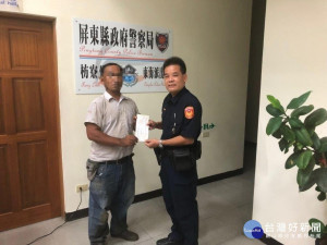 枋警拋磚引玉　熱心民眾援助弱勢家庭（圖／枋寮分局）