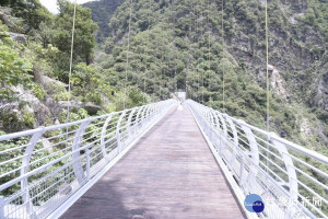 太魯閣「山月吊橋」啟用　體驗大自然鬼斧神工美景（圖／花蓮縣政府）