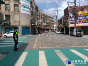 為維護路口行人通行安全，桃園市警局將自9月1日起，進行為期一個月路口安全大執法。

