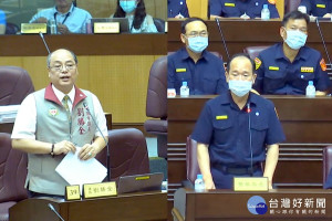 針對警方「天羅地網」監視系統建置，桃園市議員劉勝全質詢市府警察局長陳國進。