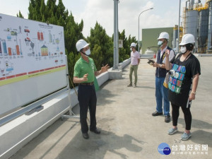 

外埔綠能中心廚餘發電已開始躉售電能給台電，臭味問題卻尚未解決而惹議，市議員吳敏濟十四日召集協商，業者允諾將克服止臭問題。（記者陳榮昌攝）
