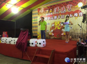 中秋節新北各區公所、寺廟相繼安排有多項歡樂活動，永和及土城19日率先登場，下週還有新莊、深坑、蘆洲、石碇等區接棒，邀民眾共慶中秋