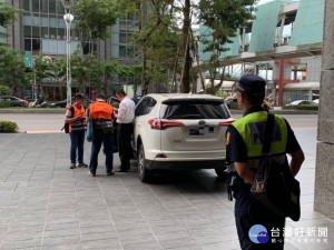 臺北區監理所會同新竹區監理所及新北市政府警察局聯合稽查取締自用車違規營業