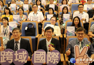 出席高市各級學校校長聯席會議　陳其邁：以教育帶領城市發展