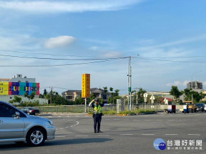 中秋連假交通疏導，八德警建議替代道路避塞車。