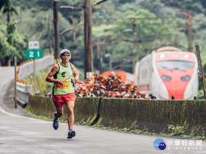 第五屆2020新北市鐡道馬拉松接力賽12月6日（日）上午7時將於貢寮福容大飯店（福隆）彩虹橋前廣場復賽開跑